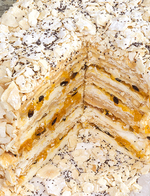 Torta Gold Milhojas Manjar Blanco y Crema Maracuyá (6 Personas)